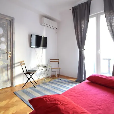Old Town Apartament Bukareszt