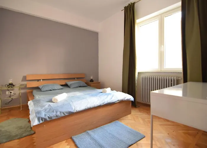 Old Town Apartament Bukareszt